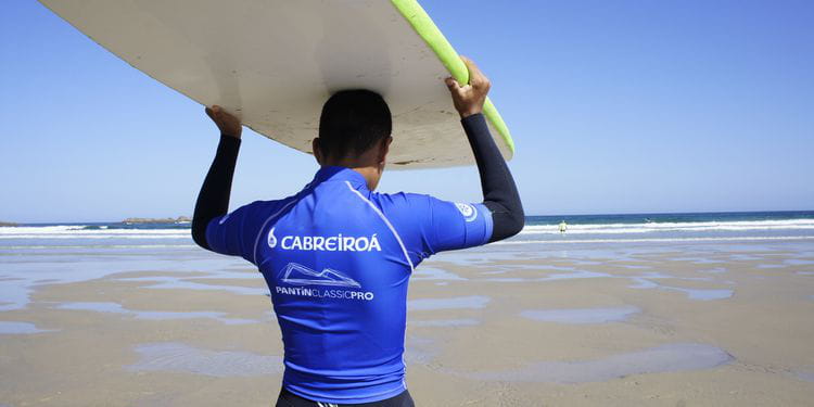 Un experiencia de surf, naturaleza y reciclaje para adolescentes.